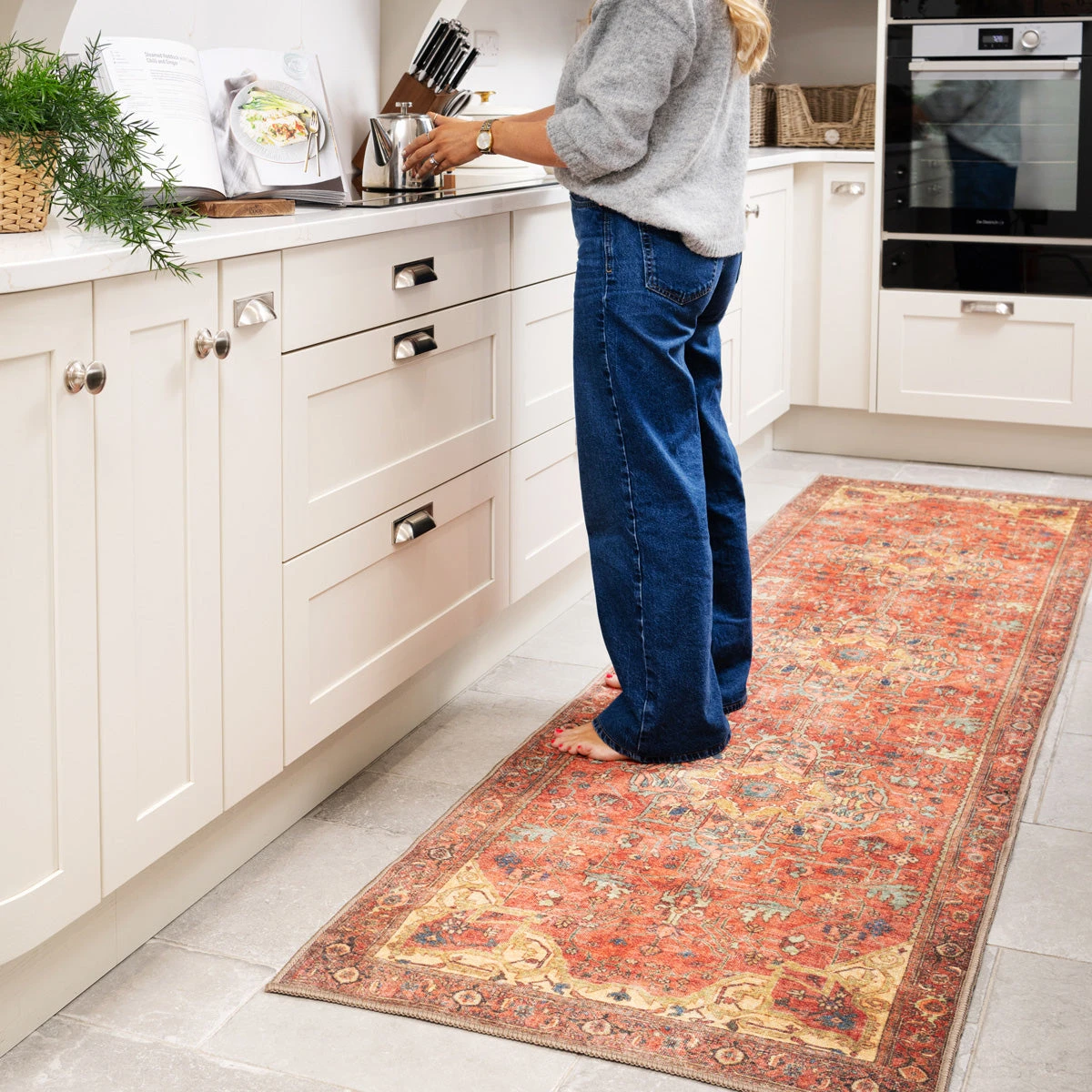 Kashan Washable Terracotta Rug - Viv 15 Kashan Washable Terracotta Rug - Viv - Image 15