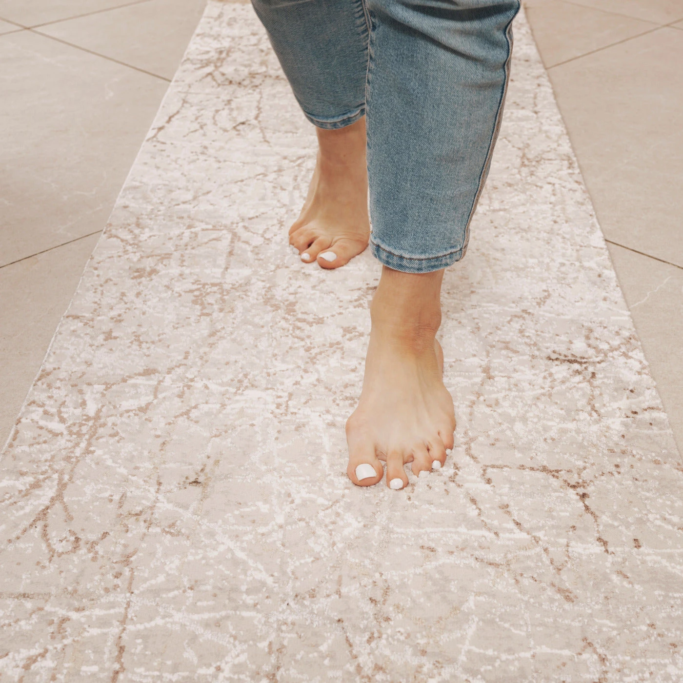 Marble Effect Lustre Rug - Ori 5 Marble Effect Lustre Rug - Ori - Image 5