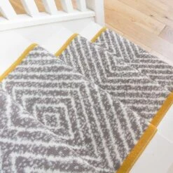 Beige Diamond Print Stair Carpet Runner - Cut To Measure