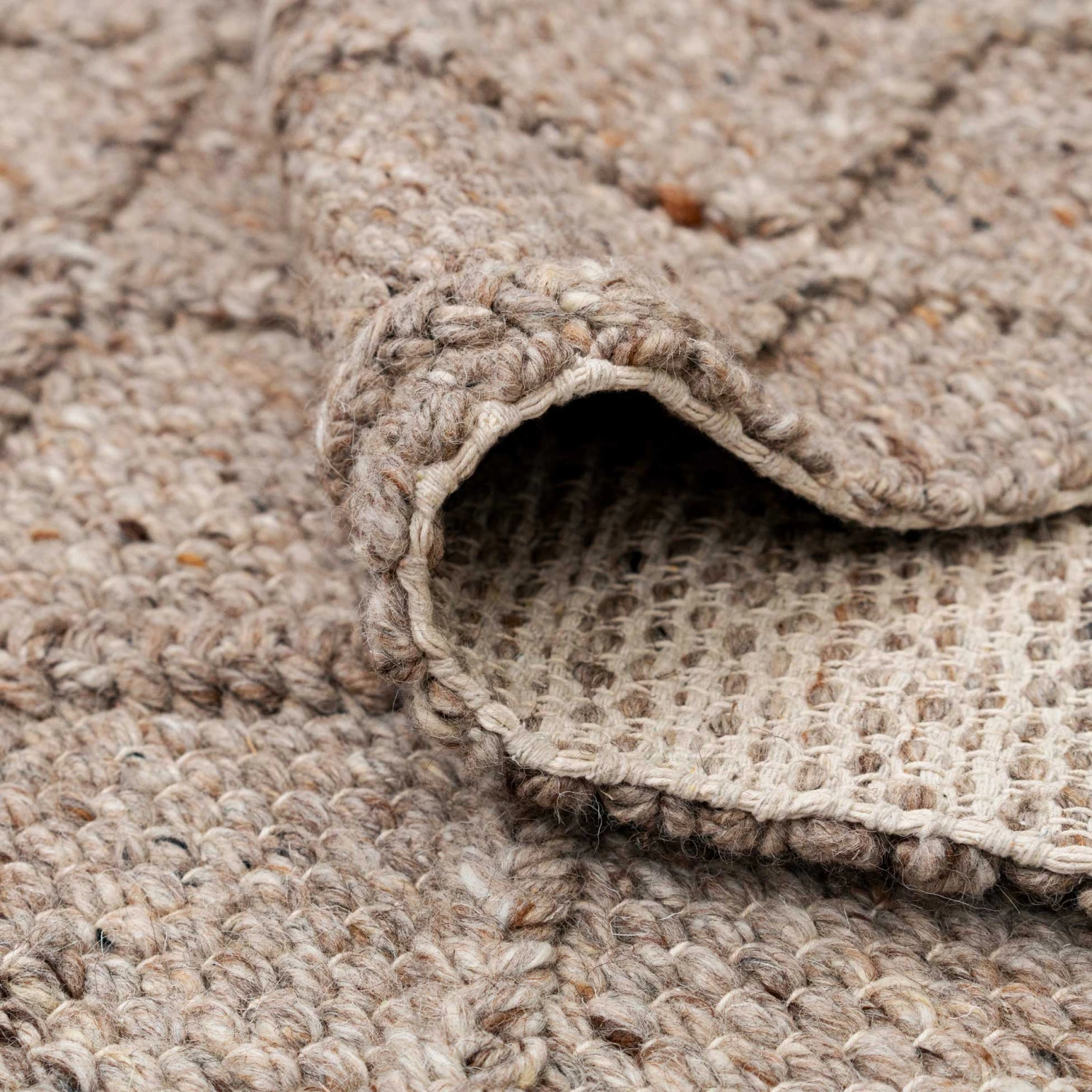 Handmade Beige Trellis Wool Area Rug - Diamond 8 Handmade Beige Trellis Wool Area Rug - Diamond - Image 8